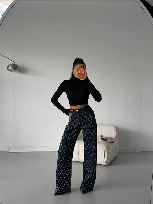 Diamond Pattern Stone Embellished Straight Jeans | Navy - Soréa