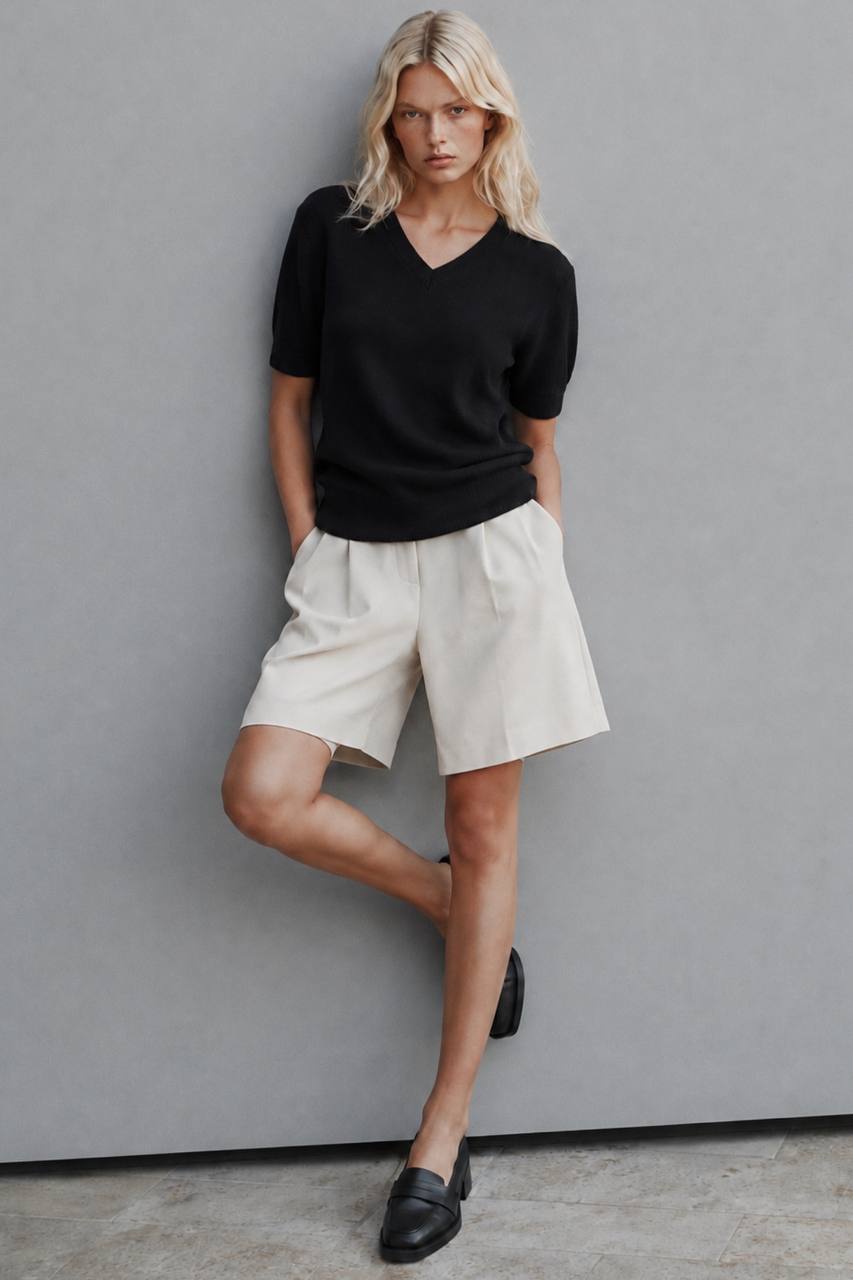 V-Neck Short-Sleeve Textured Blouse | Black