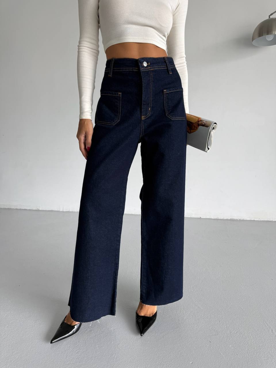 Pocket Wide Leg Jeans