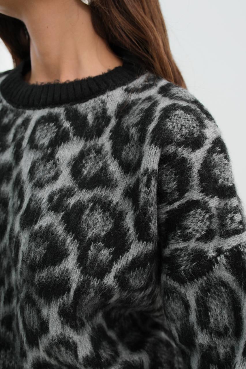 Leopard Patterned Bead Knitwear Sweater |  Black