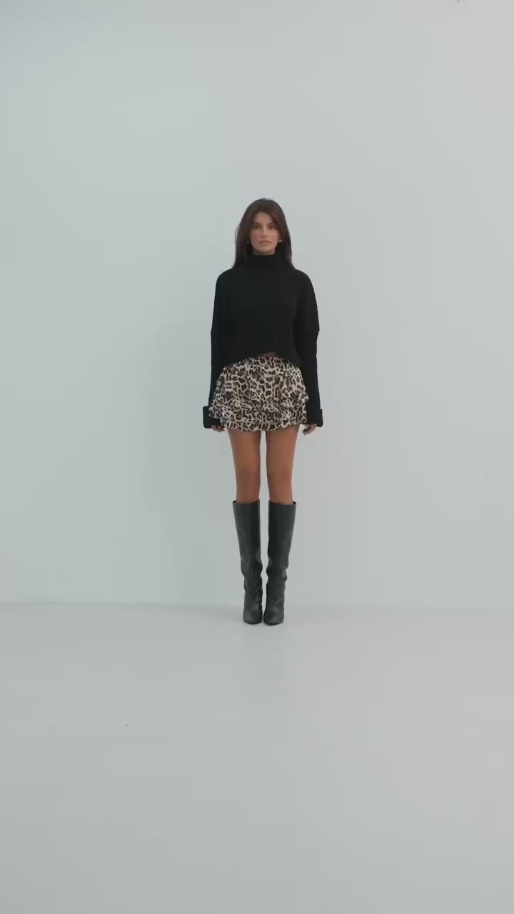 Leopard Patterned Ruffle Short Skirt
